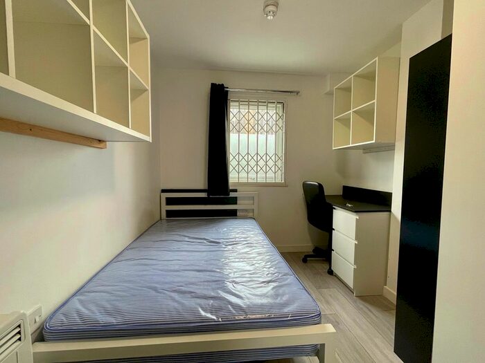 1 Bedroom Flat To Rent In Powell Street, Sheffield, S3