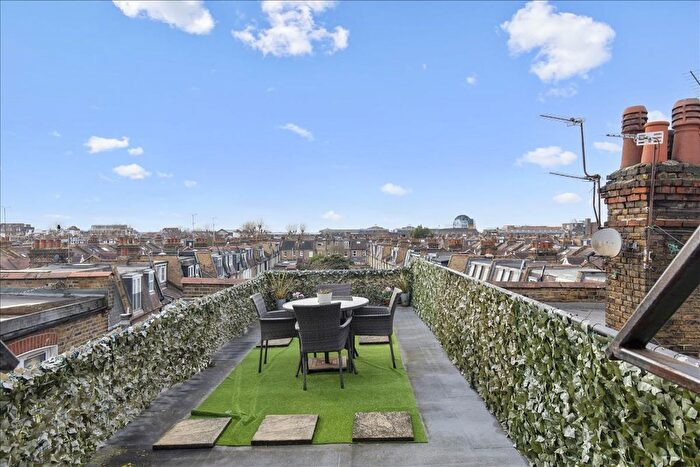 4 Bedroom Flat For Sale In Fulham Palace Road, Hammersmith, London, W6