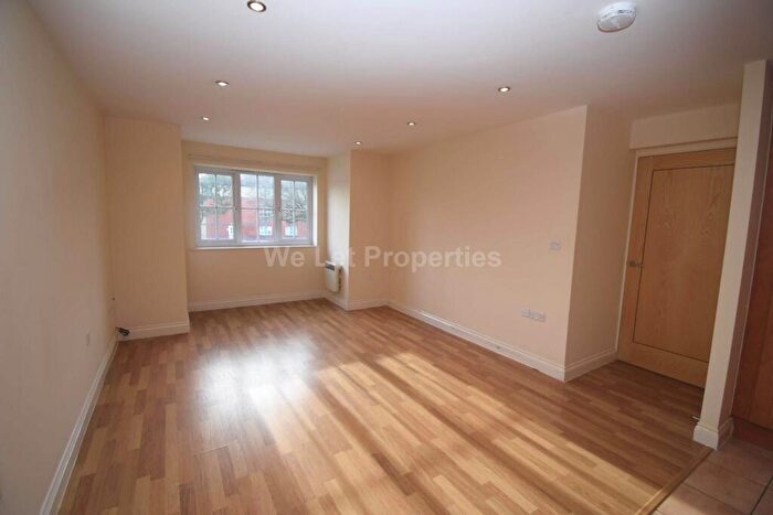 2 Bedroom Apartment To Rent In Scholars Walk, Hyde Road, M12