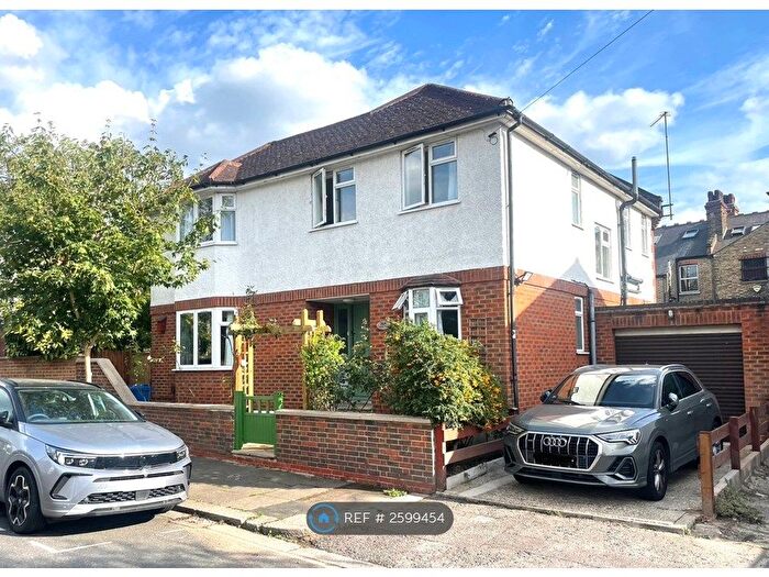 6 Bedroom Detached House To Rent In Carver Road, London, SE24