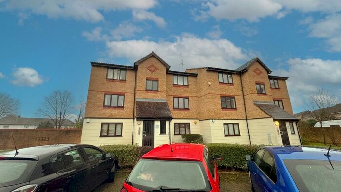 1 Bedroom Flat To Rent In Mullards Close, Hackbridge, Surrey., CR4