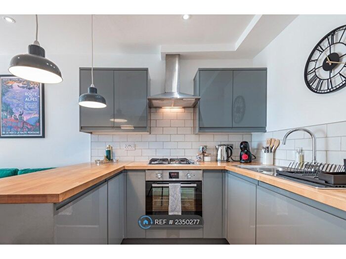 1 Bedroom Flat To Rent In Preston Close, London, SE1