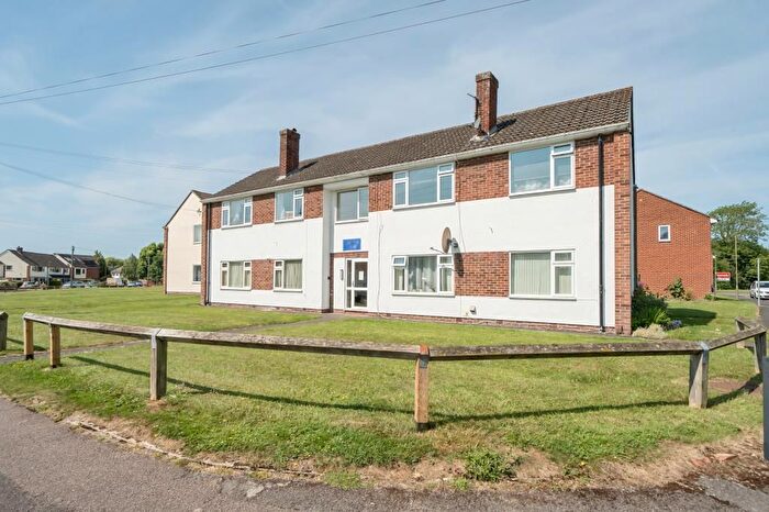 2 Bedroom Flat To Rent In Kidlington, Oxfordshire, OX5