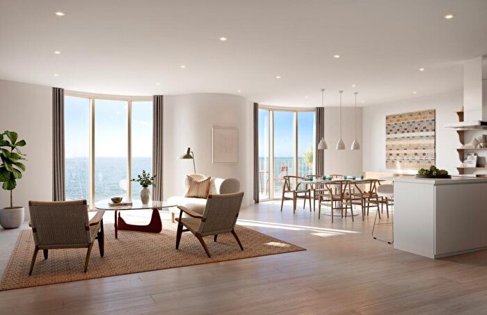 2 Bedroom Apartment For Sale In Shoreline Crescent, Folkestone, CT20