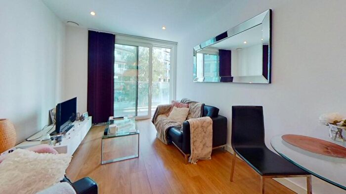 1 Bedroom Apartment To Rent In Waterhouse Apartments, Saffron Central Square, Croydon, CR0