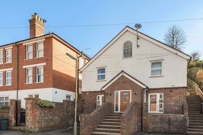 1 Bedroom Apartment To Rent In Croft Road, Godalming, GU7