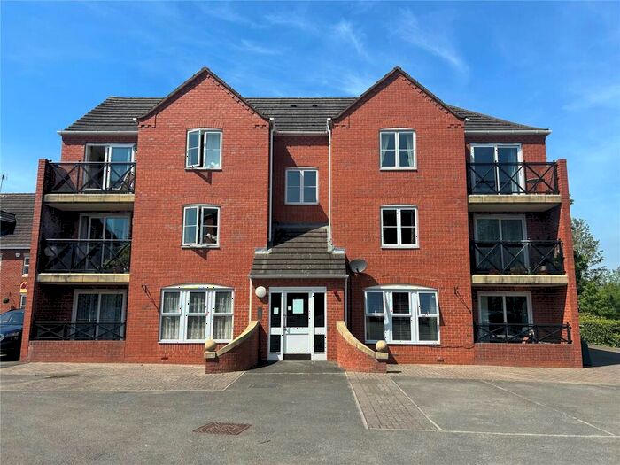 2 Bedroom Flat For Sale In Penny Hapenny Court, Atherstone, Warwickshire, CV9