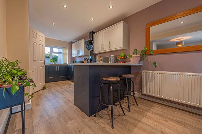 4 Bedroom End Of Terrace House For Sale In Denny View, Caldicot, NP26