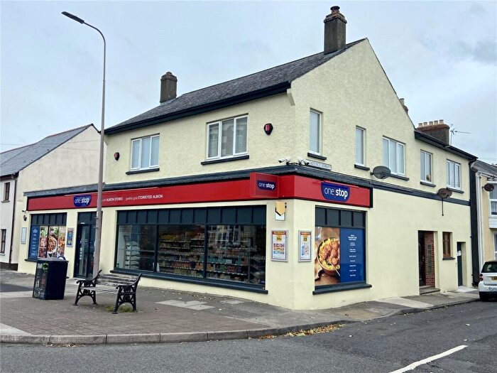 2 Bedroom Flat To Rent In Albion Stores, Clarence Street, Pembroke Dock, Pembrokeshire, SA72