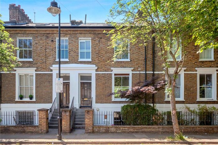 2 Bedroom Flat To Rent In Downham Road, Islington, London, N1