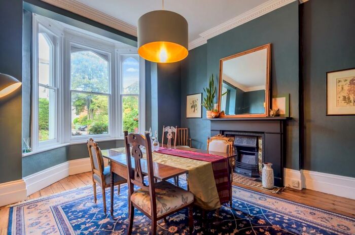 5 Bedroom Semi-Detached House To Rent In Manor Mount Forest Hill, SE23
