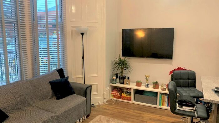 3 Bedroom Flat To Rent In Eskdale Terrace, Jesmond, Newcastle Upon Tyne, NE2