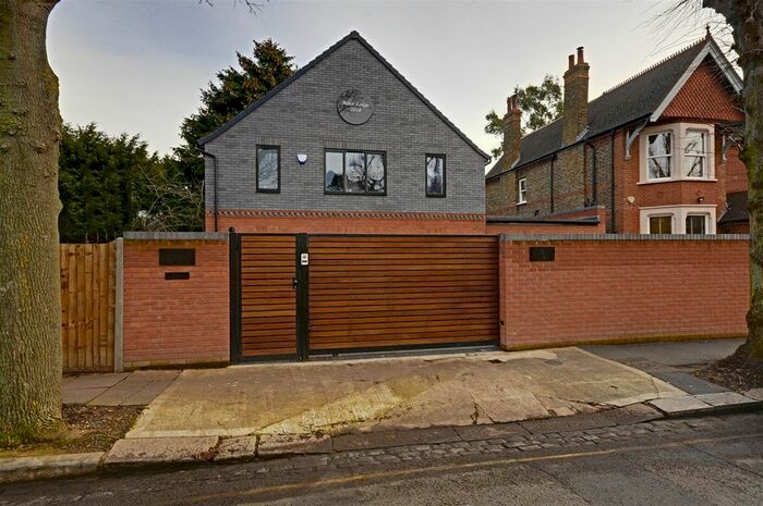 4 Bedroom Detached House To Rent In Tring Avenue, London, W5