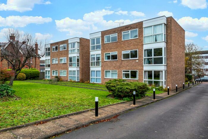 2 Bedroom Flat To Rent In Highview Road, Sidcup, DA14