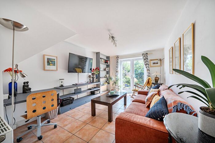 3 Bedroom Terraced House For Sale In Bridge Street, Oxford, OX2