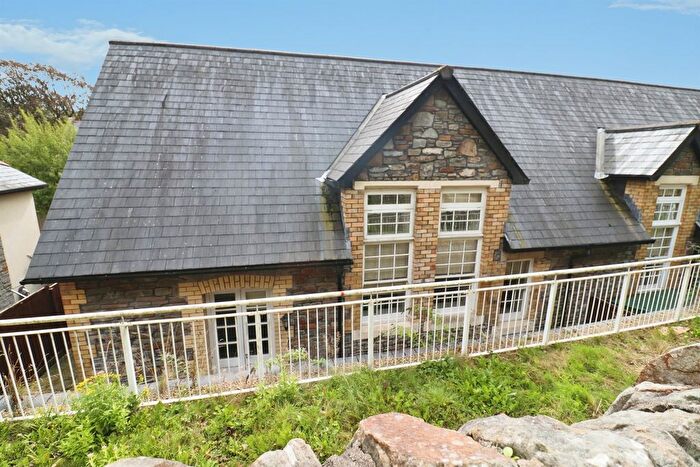 2 Bedroom Maisonette For Sale In Old School Lane, Pontypridd, CF37