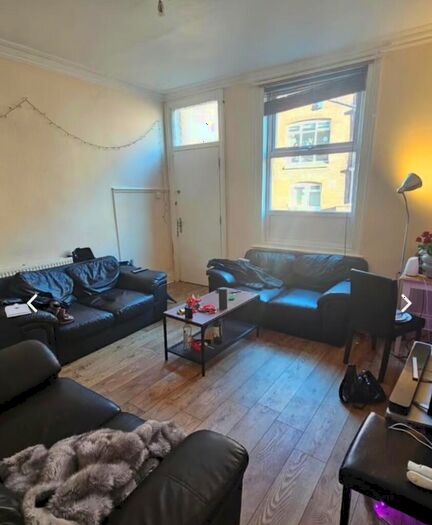 6 Bedroom Terraced House To Rent In Richmond Avenue, Leeds, West Yorkshire, LS6