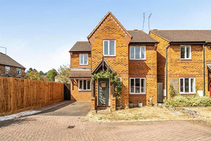 4 Bedroom Detached House For Sale In Plessey Close, Towcester, NN12