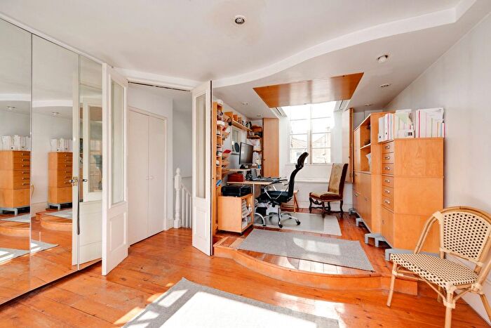 4 Bedroom Terraced House For Sale In Quadrant Grove, Chalk Farm, London, NW5