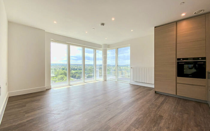 2 Bedroom Flat To Rent In Cobham House, Kidbrooke Village, SE3