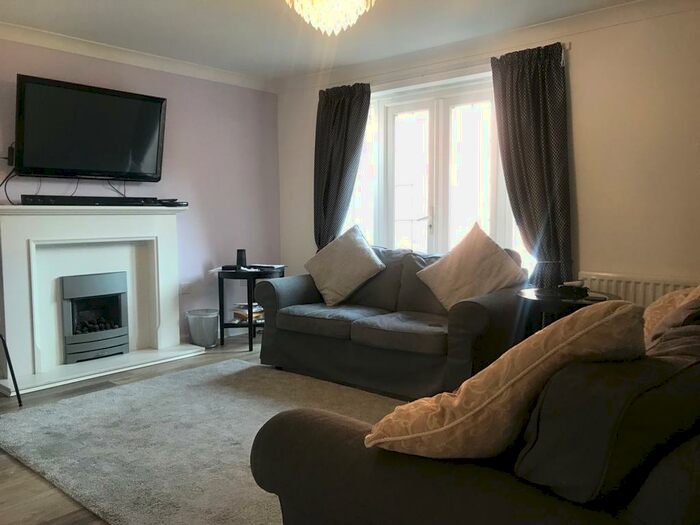 4 Bedroom Detached House To Rent In Roundhouse Crescent, Peacehaven, BN10