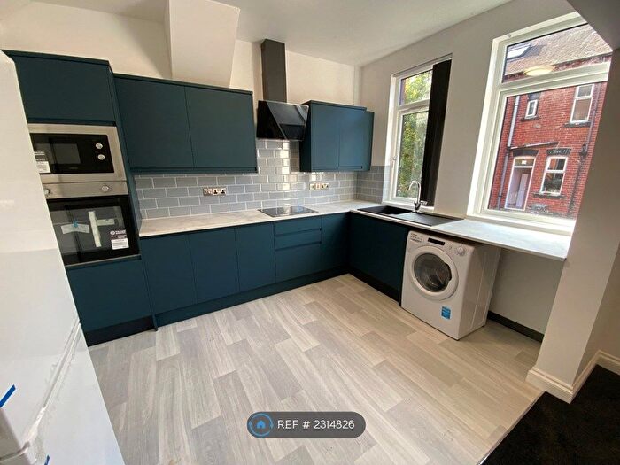 1 Bedroom Flat To Rent In Norville Terrace, Leeds, LS6