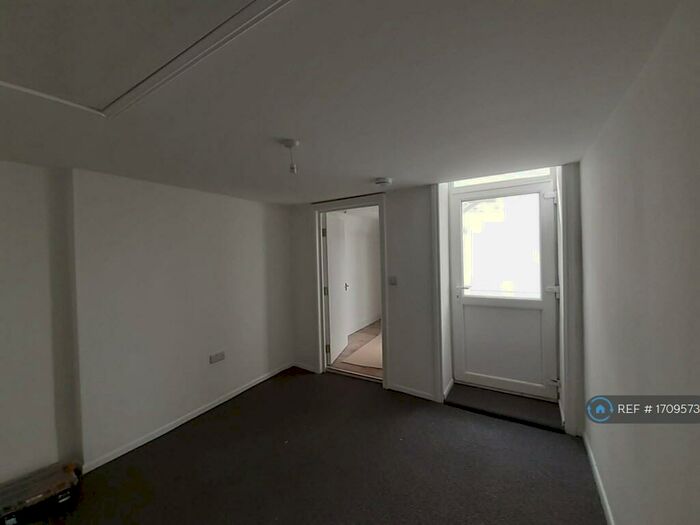 1 Bedroom Flat To Rent In Beach Rise, Westgate-On-Sea, CT8