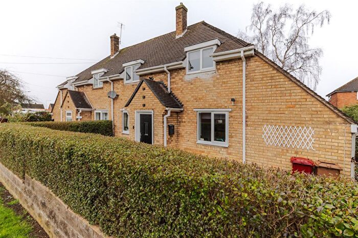 3 Bedroom Semi Detached House For Sale In Angerstein Road, Scunthorpe, DN17