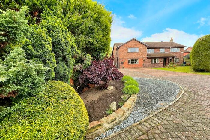 6 Bedroom Detached House For Sale In Main Street, Hensall, Goole, North Yorkshire, DN14
