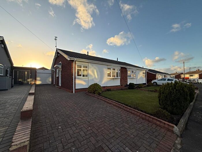 2 Bedroom Semi-Detached Bungalow For Sale In Brockenhurst Drive, Sunderland, SR4