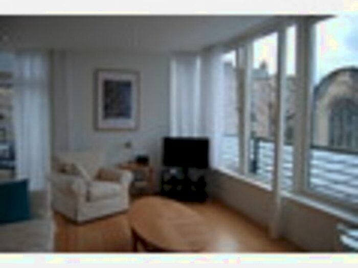 2 Bedroom Flat To Rent In Old Infirmary Lane, Edinburgh, EH1