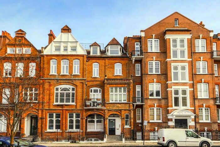 1 Bedroom Flat To Rent In Challoner Street, London, W14