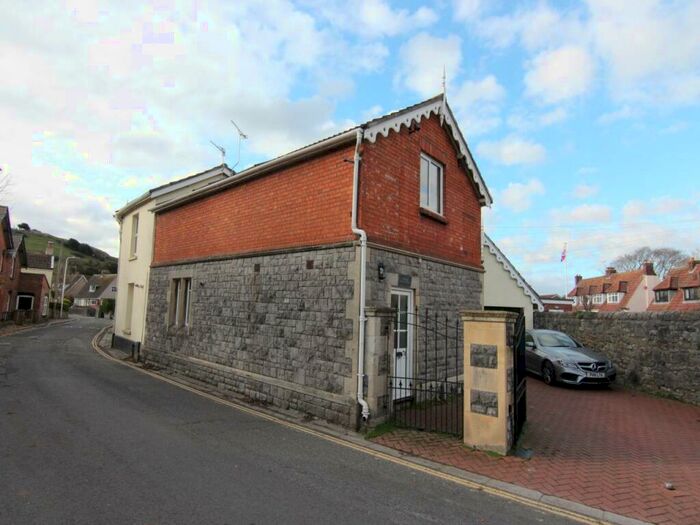 2 Bedroom House To Rent In Old Church Road, Uphill, Weston-super-Mare, BS23