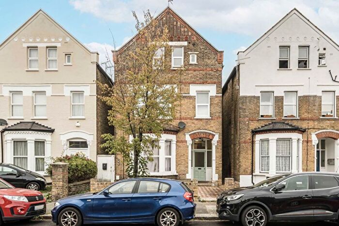 Studio To Rent In Albany Road, London, W13