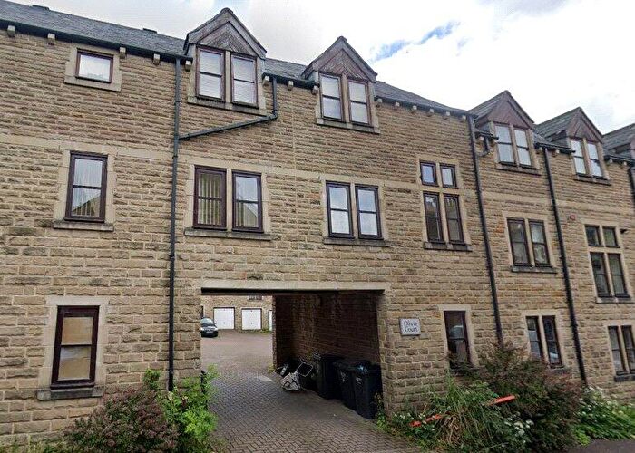 2 Bedroom Apartment For Sale In Olivia Court, Boothtown, Halifax, HX3