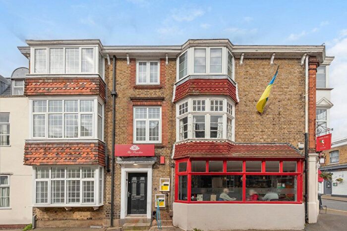 2 Bedroom Terraced House For Sale In Thames Street, Sunbury-On-Thames, TW16
