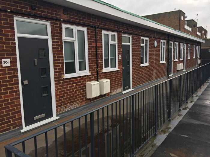 1 Bedroom Flat To Rent In Town Centre, Hatfield, Hertfordshire, AL10