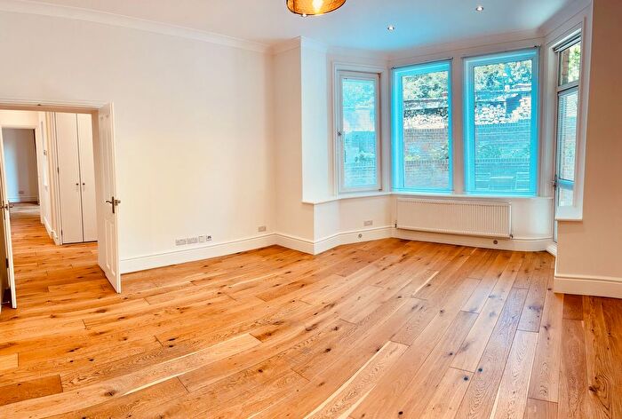 2 Bedroom Flat To Rent In Netherhall Gardens, Hampstead, NW3