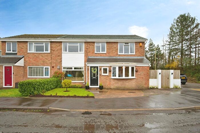 5 Bedroom Semi-Detached House For Sale In Clos Leland, Llantrisant, Pontyclun, CF72