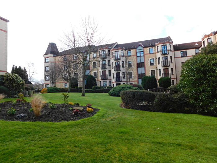 2 Bedroom Flat To Rent In West Bryson Road, Edinburgh, EH11
