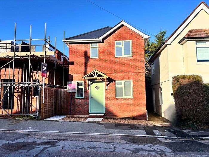 1 Bedroom Detached House For Sale In Old Priory Road, Tuckton, BH6