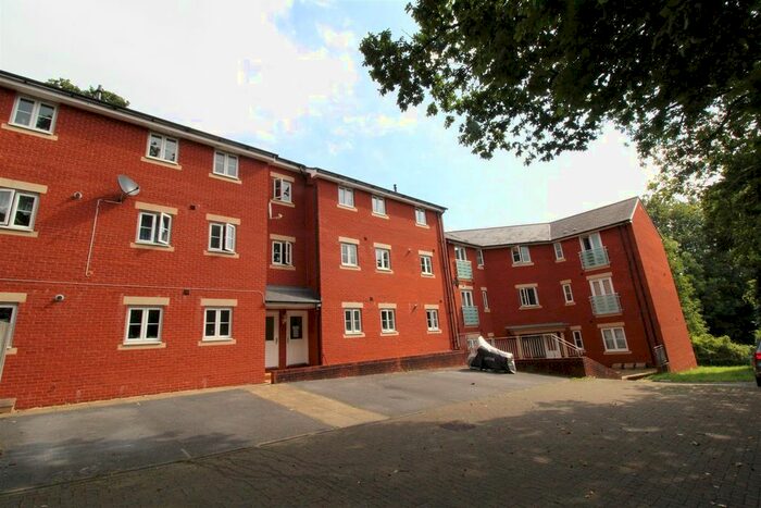 2 Bedroom Flat To Rent In Dart Walk, Exeter, EX2