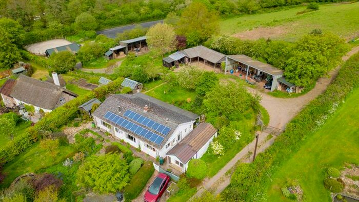 3 Bedroom Equestrian Property For Sale In Drayford, Crediton, EX17