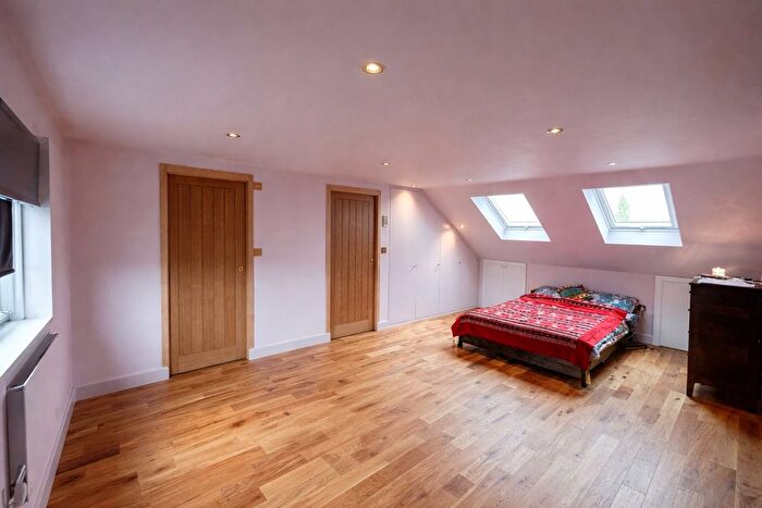 5 Bedroom Terraced House To Rent In Barking, IG11