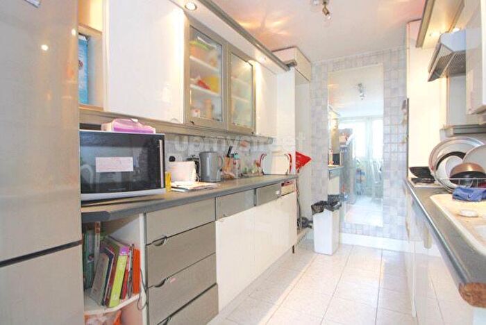 5 Bedroom Maisonette To Rent In Woodhall, Robert Street, NW1
