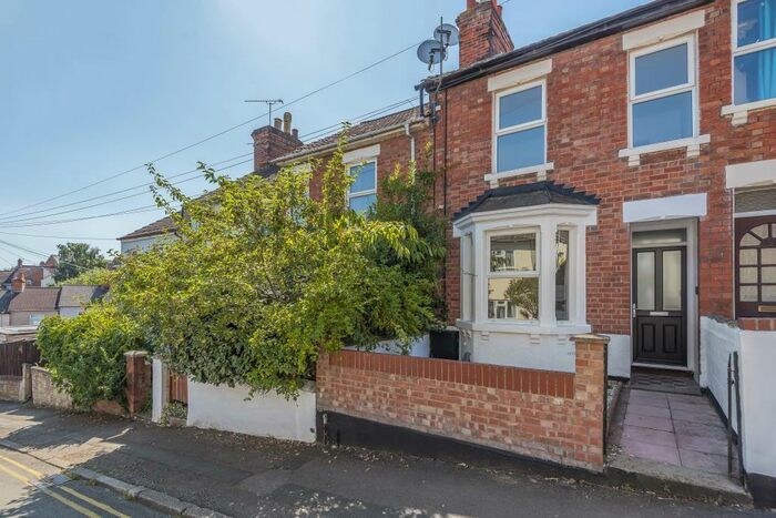 3 Bedroom Terraced House To Rent In Swindon, Wiltshire, SN1