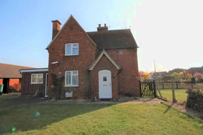 3 Bedroom Terraced House To Rent In Grange Lane, Cople, MK44