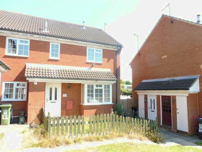 2 Bedroom Property To Rent In Thistle Close, Hemel Hempstead, HP1