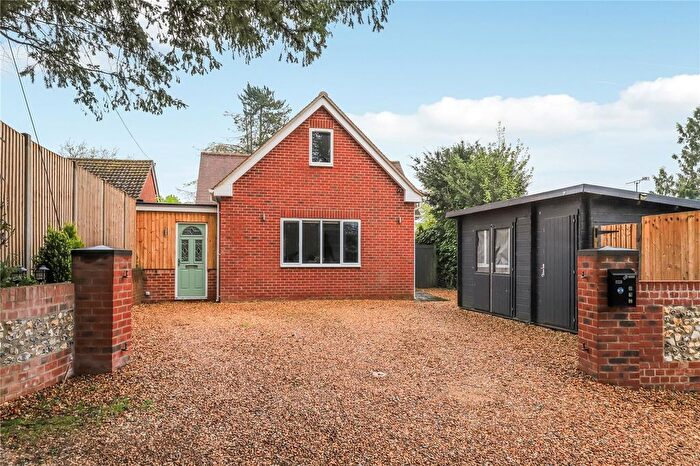 3 Bedroom Country House For Sale In Shripple Lane, Winterslow, Salisbury, Wiltshire, SP5