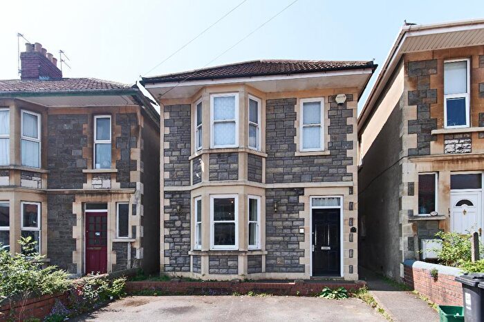 2 Bedroom Flat To Rent In Hermitage Road, Staple Hill, Bristol, BS16